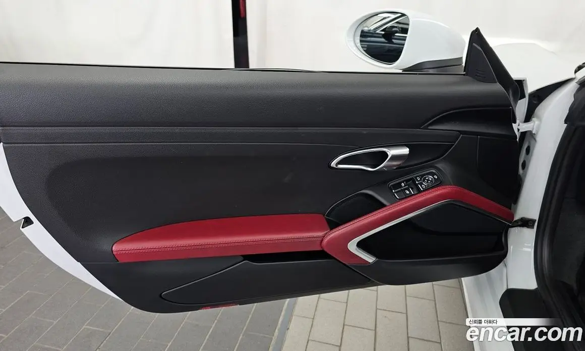 Porsche 718 2019 2.0 автомат (гидро), фото 14 Porsche 718 2019 2.0 автомат (гидро), фото 14