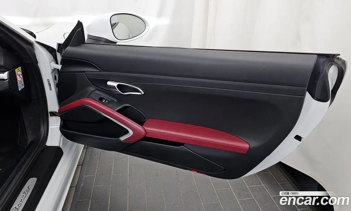 Porsche 718 2019 2.0 автомат (гидро), фото 15 Porsche 718 2019 2.0 автомат (гидро), фото 15