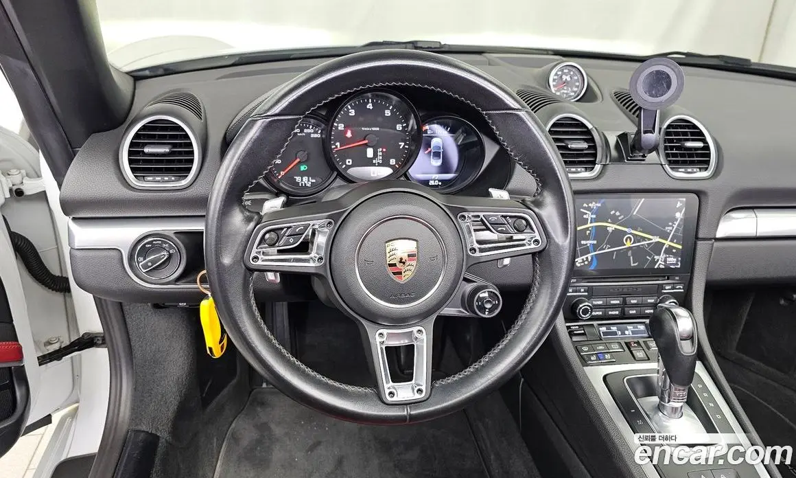 Porsche 718 2019 2.0 автомат (гидро), фото 19 Porsche 718 2019 2.0 автомат (гидро), фото 19