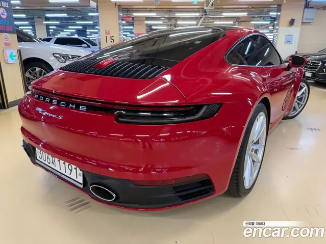 Porsche 911 2020 3.0 автомат (гидро), миниатюра 7