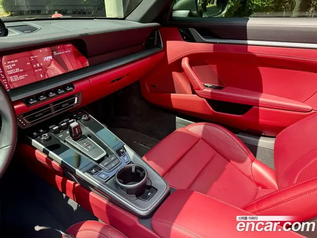 Porsche 911 2021 3.0 автомат (гидро), миниатюра 11