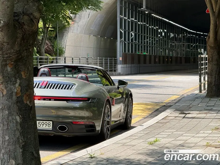 Porsche 911 2021 3.0 автомат (гидро), фото 5
