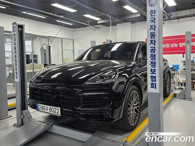 Porsche Cayenne, 2022, 24 000 км