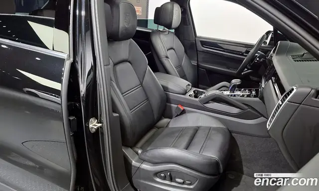 Porsche Cayenne 2023 3.0 автомат (гидро), миниатюра 12