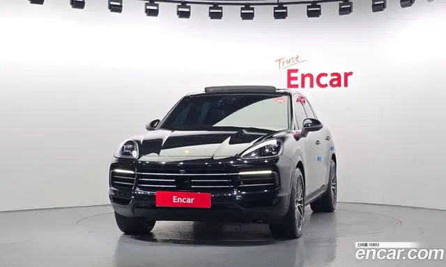 Porsche Cayenne 2023 3.0 автомат (гидро), миниатюра 3