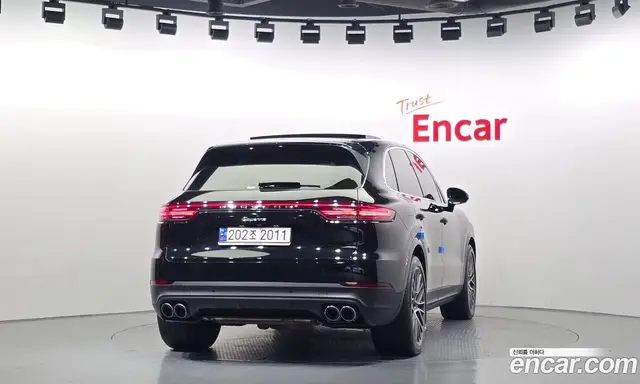 Porsche Cayenne 2023 3.0 автомат (гидро), миниатюра 4