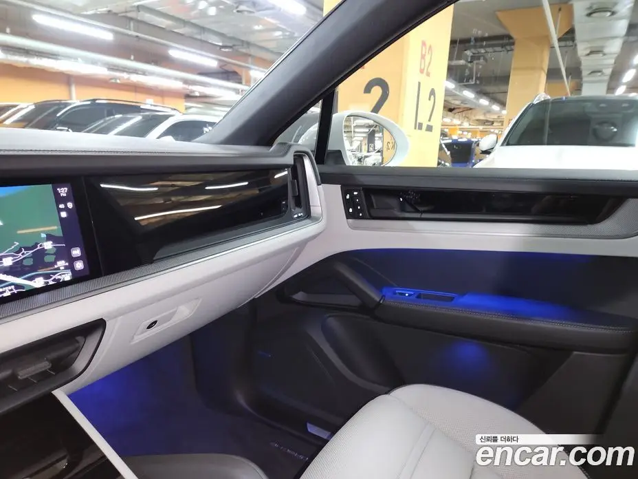 Porsche Cayenne 2023 3.0 автомат (гидро), фото 18