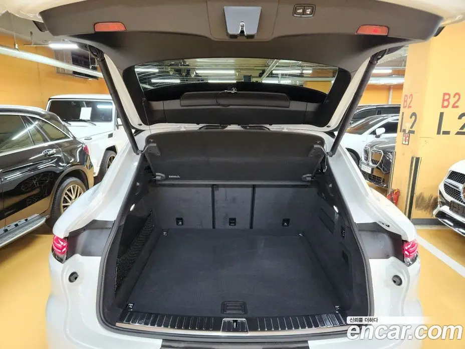 Porsche Cayenne 2023 3.0 автомат (гидро), фото 6