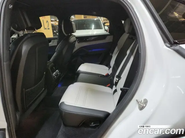 Porsche Cayenne 2023 3.0 автомат (гидро), миниатюра 7