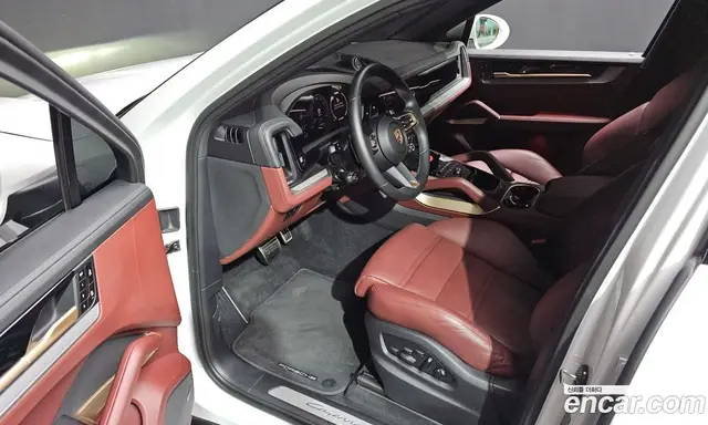 Porsche Cayenne 2024 3.0 автомат (гидро), миниатюра 10
