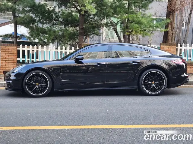 Porsche Panamera 2020 3.0 автомат (гидро), миниатюра 2 Porsche Panamera 2020 3.0 автомат (гидро), миниатюра 2