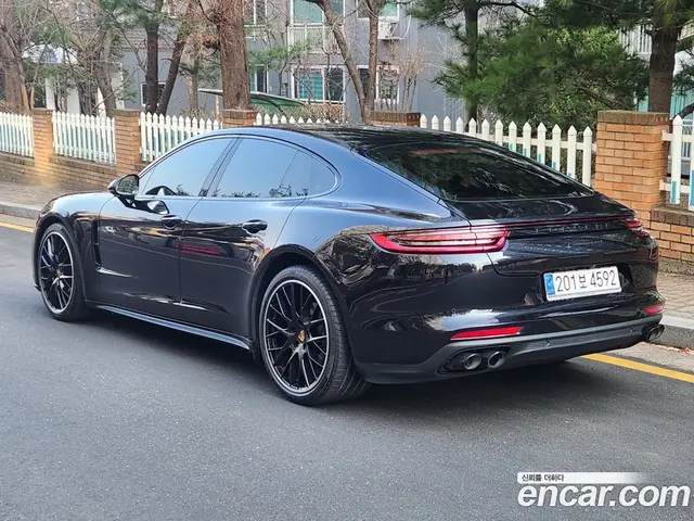 Porsche Panamera 2020 3.0 автомат (гидро), миниатюра 3 Porsche Panamera 2020 3.0 автомат (гидро), миниатюра 3