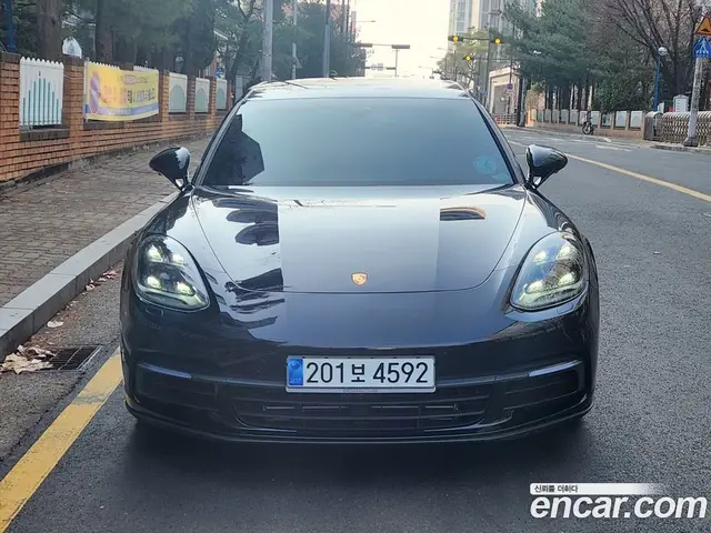 Porsche Panamera 2020 3.0 автомат (гидро), миниатюра 5 Porsche Panamera 2020 3.0 автомат (гидро), миниатюра 5