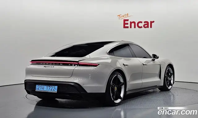 Porsche Taycan, 2021, 24 167 км