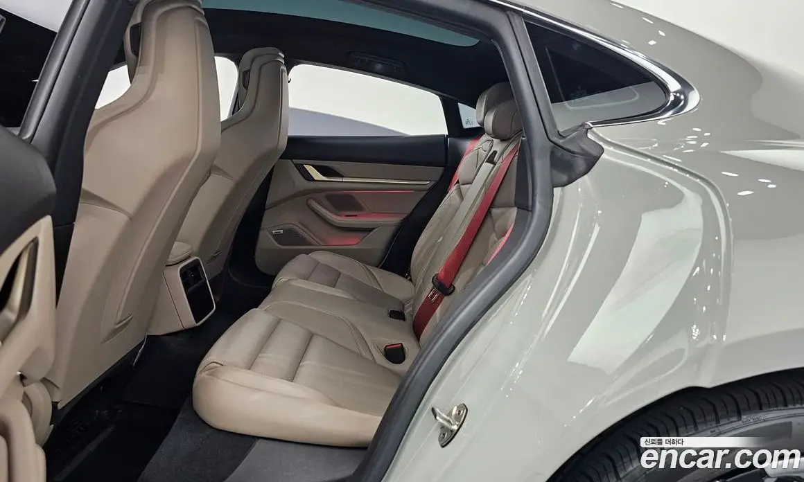 Porsche Taycan 2021 0.1 автомат (гидро), фото 15