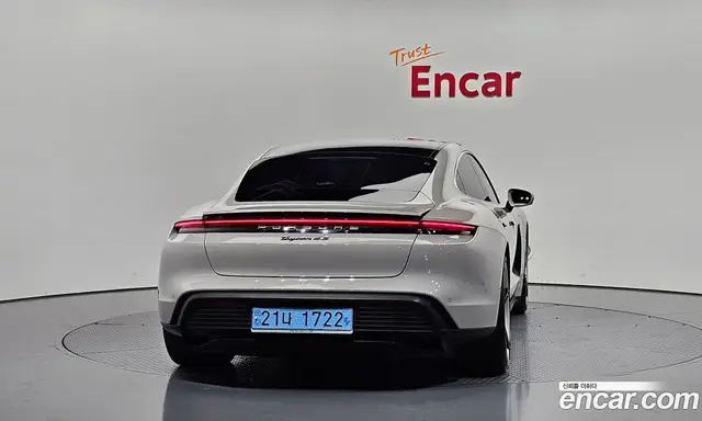 Porsche Taycan 2021 0.1 автомат (гидро), миниатюра 3