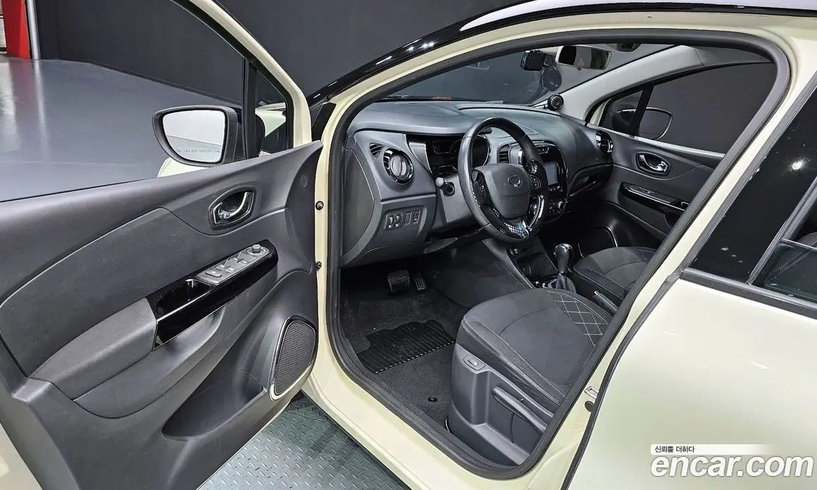 Renault (Samsung) QM3 2014 1.5 автомат (гидро), фото 11 Renault (Samsung) QM3 2014 1.5 автомат (гидро), фото 11