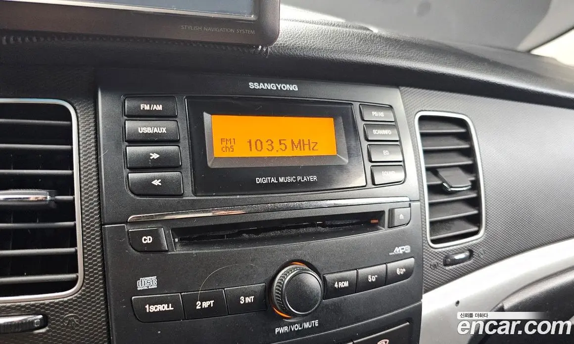 SsangYong Korando 2011 2.0 автомат (гидро), фото 13
