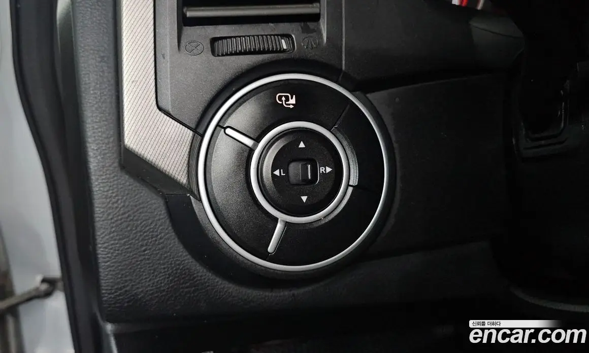 SsangYong Korando 2013 2.0 автомат (гидро), фото 26