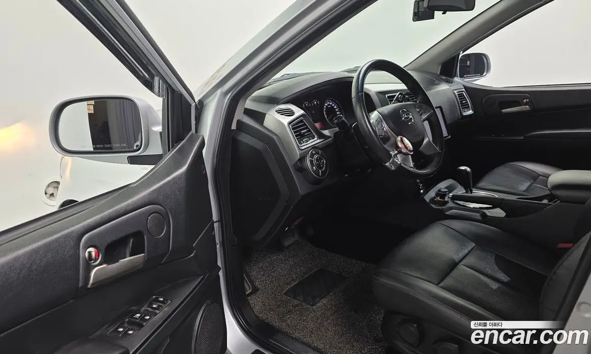 SsangYong Korando 2017 2.2 автомат (гидро), фото 11