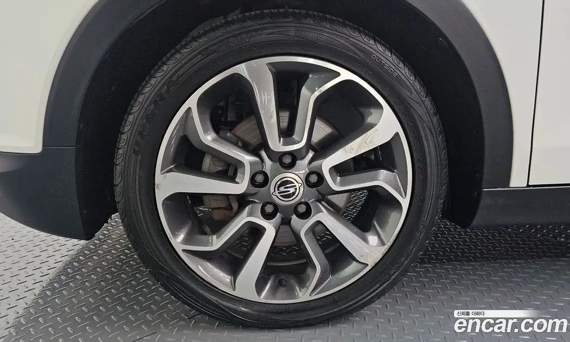 SsangYong TIBOLI 2015 1.6 автомат (гидро), фото 5
