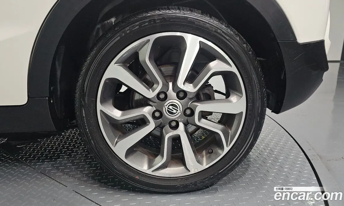 SsangYong TIBOLI 2015 1.6 автомат (гидро), фото 7