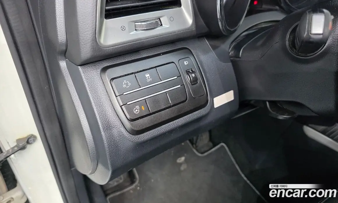 SsangYong TIBOLI 2016 1.6 автомат (гидро), фото 23 SsangYong TIBOLI 2016 1.6 автомат (гидро), фото 23