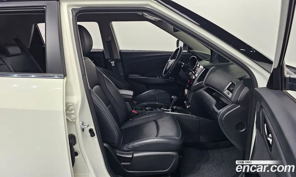 SsangYong TIBOLI 2017 1.6 автомат (гидро), фото 16