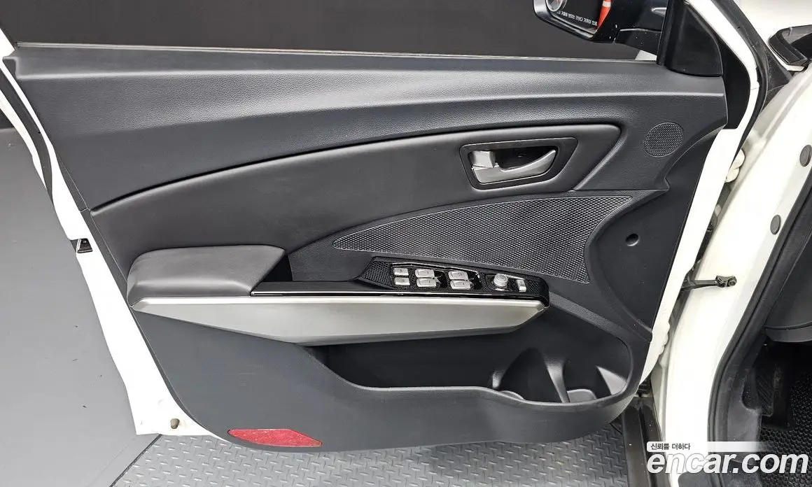 SsangYong TIBOLI 2018 1.6 автомат (гидро), фото 14