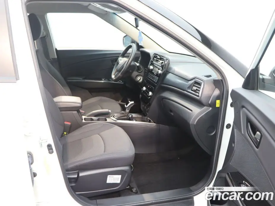 SsangYong TIBOLI 2022 1.5 автомат (гидро), фото 11 SsangYong TIBOLI 2022 1.5 автомат (гидро), фото 11
