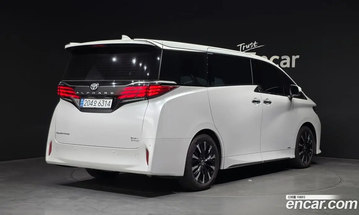 Toyota Alphard 2024 2.5 автомат (гидро), фото 2 Toyota Alphard 2024 2.5 автомат (гидро), фото 2