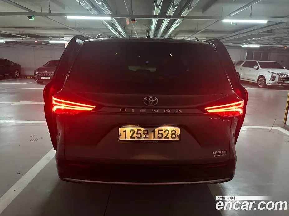 Toyota Sienna 2021 2.5 автомат (гидро), фото 2 Toyota Sienna 2021 2.5 автомат (гидро), фото 2