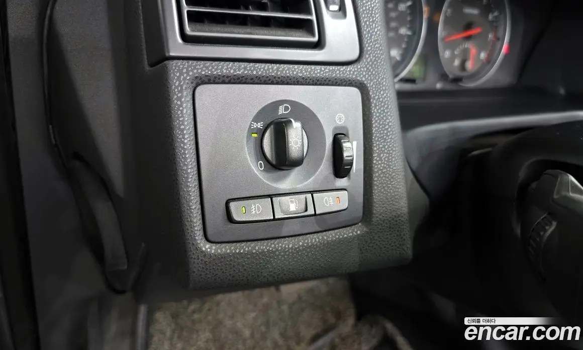 Volvo C70 2007 2.5 автомат (гидро), фото 17 Volvo C70 2007 2.5 автомат (гидро), фото 17