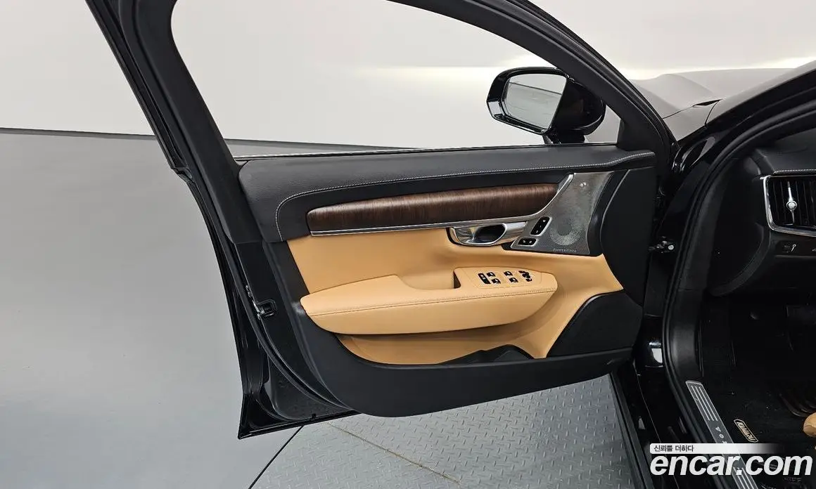 Volvo S90 2022 2.0 автомат (гидро), фото 14 Volvo S90 2022 2.0 автомат (гидро), фото 14
