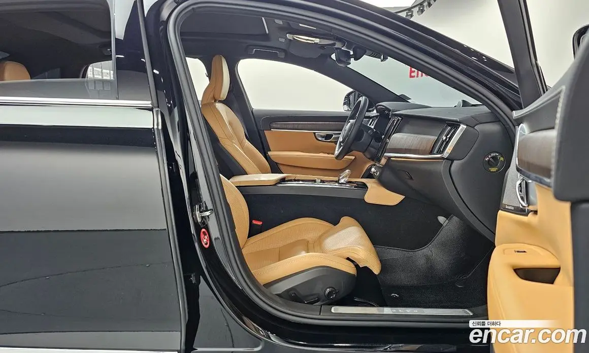 Volvo S90 2022 2.0 автомат (гидро), фото 16 Volvo S90 2022 2.0 автомат (гидро), фото 16