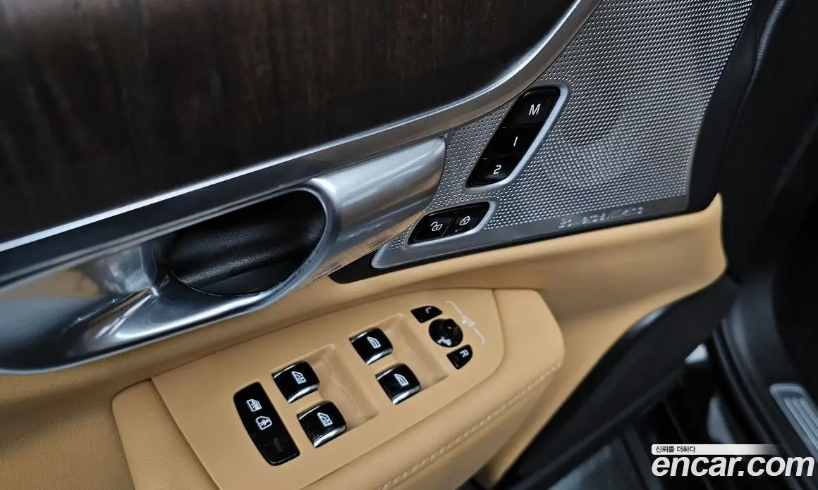 Volvo S90 2022 2.0 автомат (гидро), фото 32 Volvo S90 2022 2.0 автомат (гидро), фото 32