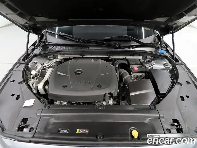 Volvo V90 2018 2.0 автомат (гидро), миниатюра 6 Volvo V90 2018 2.0 автомат (гидро), миниатюра 6
