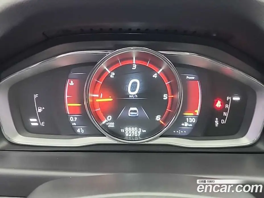 Volvo XC70 2015 2.0 автомат (гидро), фото 6 Volvo XC70 2015 2.0 автомат (гидро), фото 6