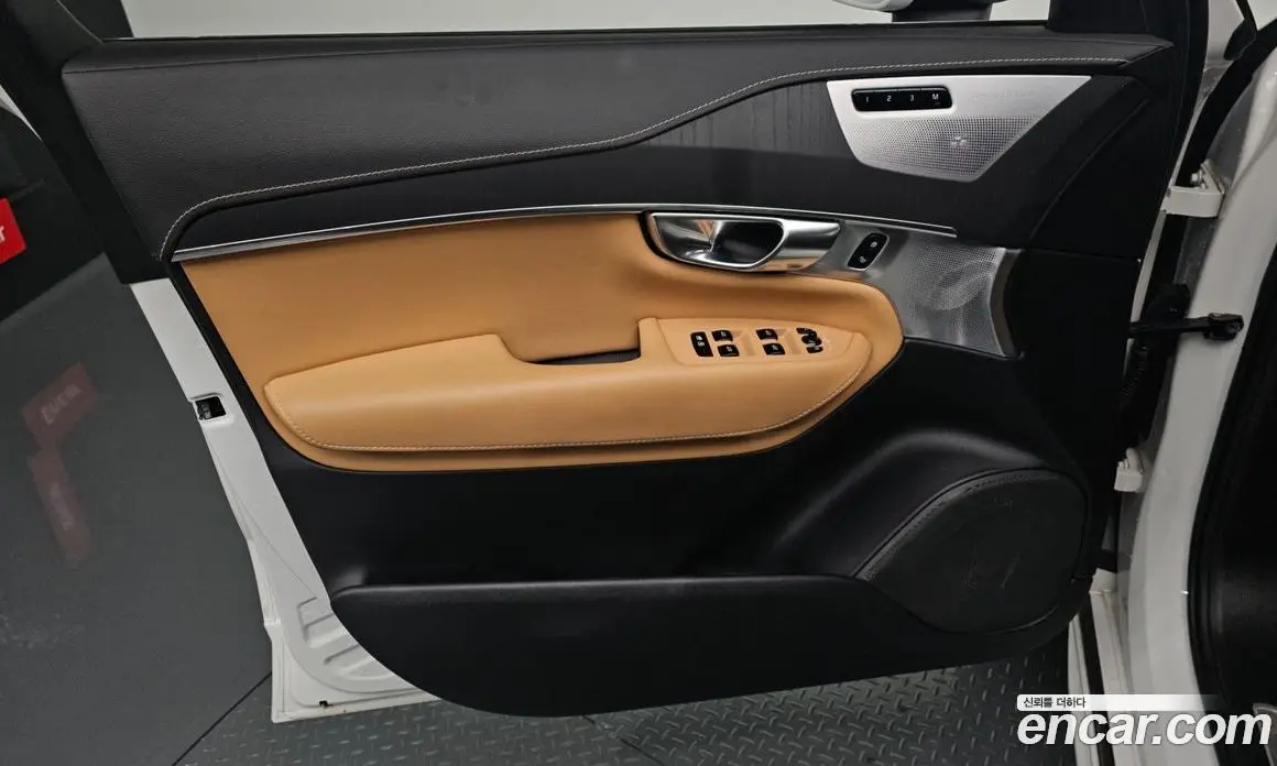 Volvo XC90 2022 2.0 автомат (гидро), фото 13 Volvo XC90 2022 2.0 автомат (гидро), фото 13