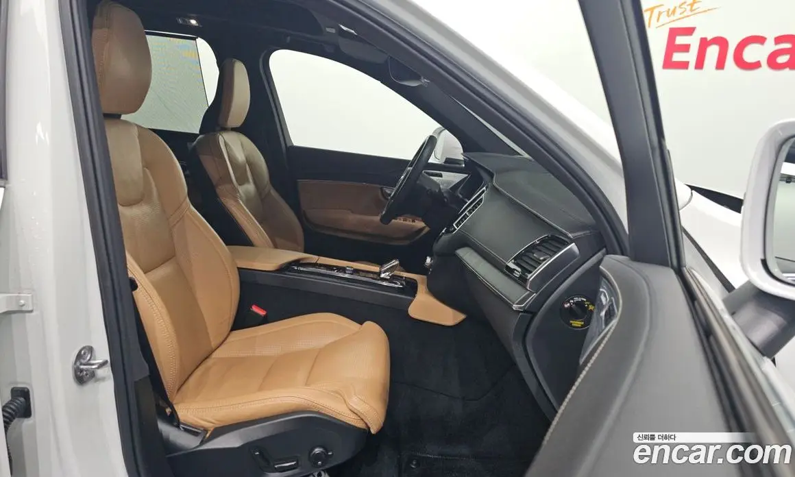 Volvo XC90 2022 2.0 автомат (гидро), фото 15 Volvo XC90 2022 2.0 автомат (гидро), фото 15
