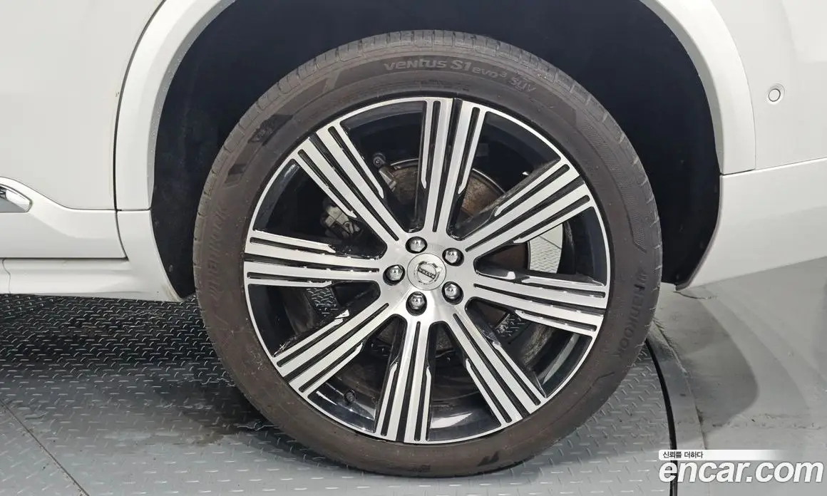 Volvo XC90 2022 2.0 автомат (гидро), фото 6 Volvo XC90 2022 2.0 автомат (гидро), фото 6