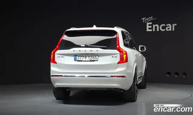 Volvo XC90 2025 2.0 автомат (гидро), миниатюра 4