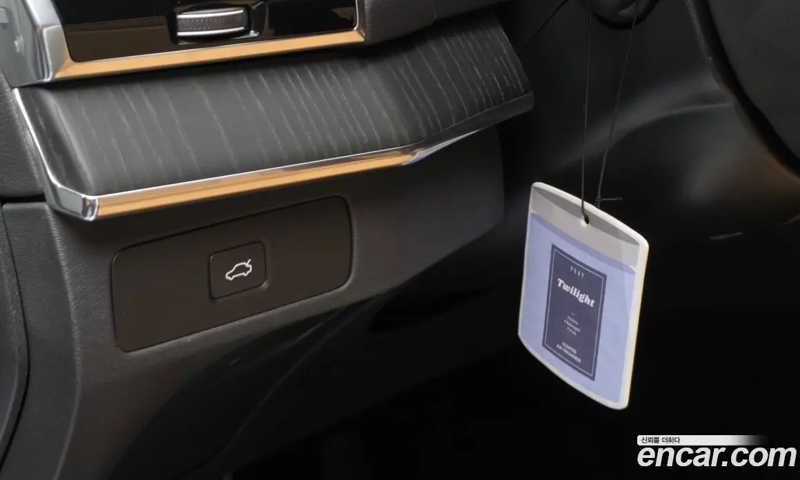 Volvo XC90 2025 2.0 автомат (гидро), фото 33