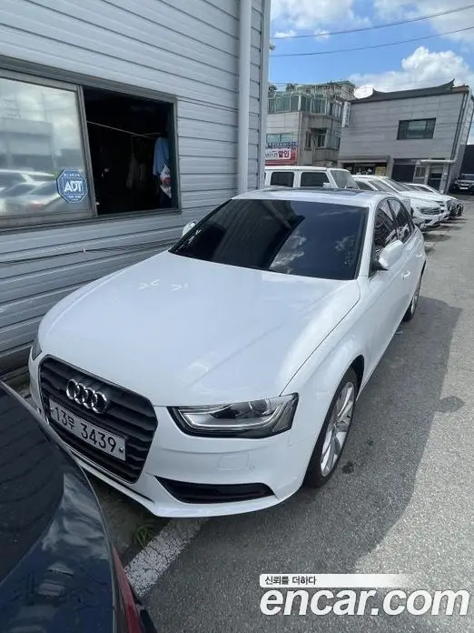 Audi A4 2014 2.0 автомат (гидро), фото 1