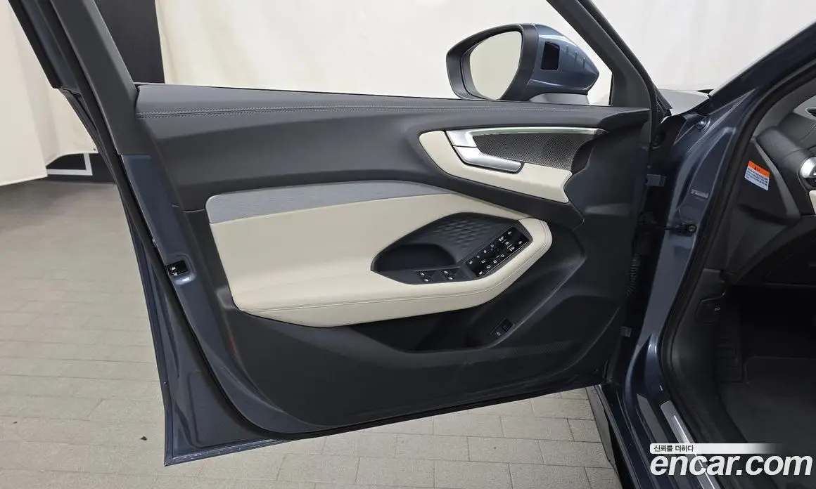 Audi A5 2025 2.0 автомат (гидро), фото 14