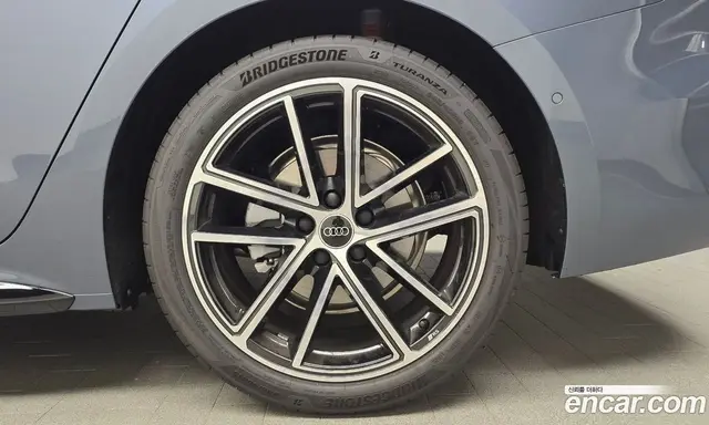 Audi A5 2025 2.0 автомат (гидро), миниатюра 7