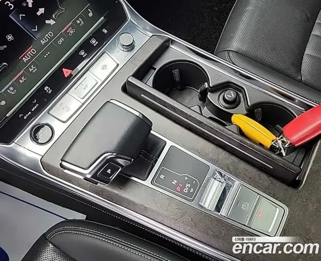 Audi A6 2021 2.0 автомат (гидро), миниатюра 8
