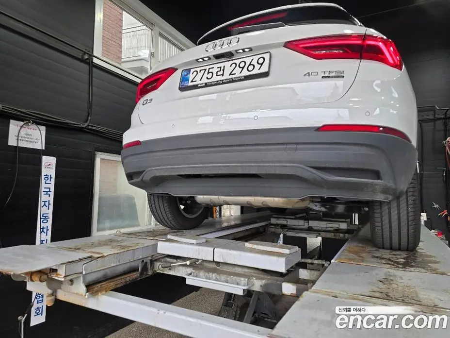 Audi Q3 2025 2.0 автомат (гидро), фото 2