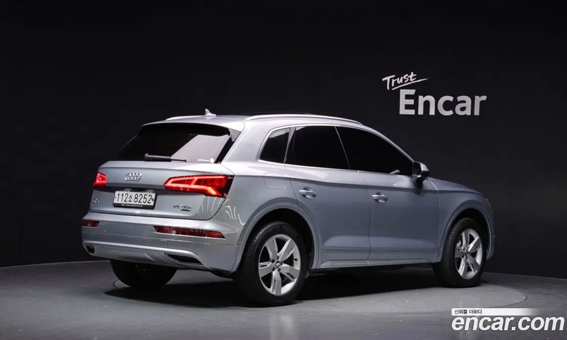 Audi Q5 2020 2.0 автомат (гидро), фото 2 Audi Q5 2020 2.0 автомат (гидро), фото 2