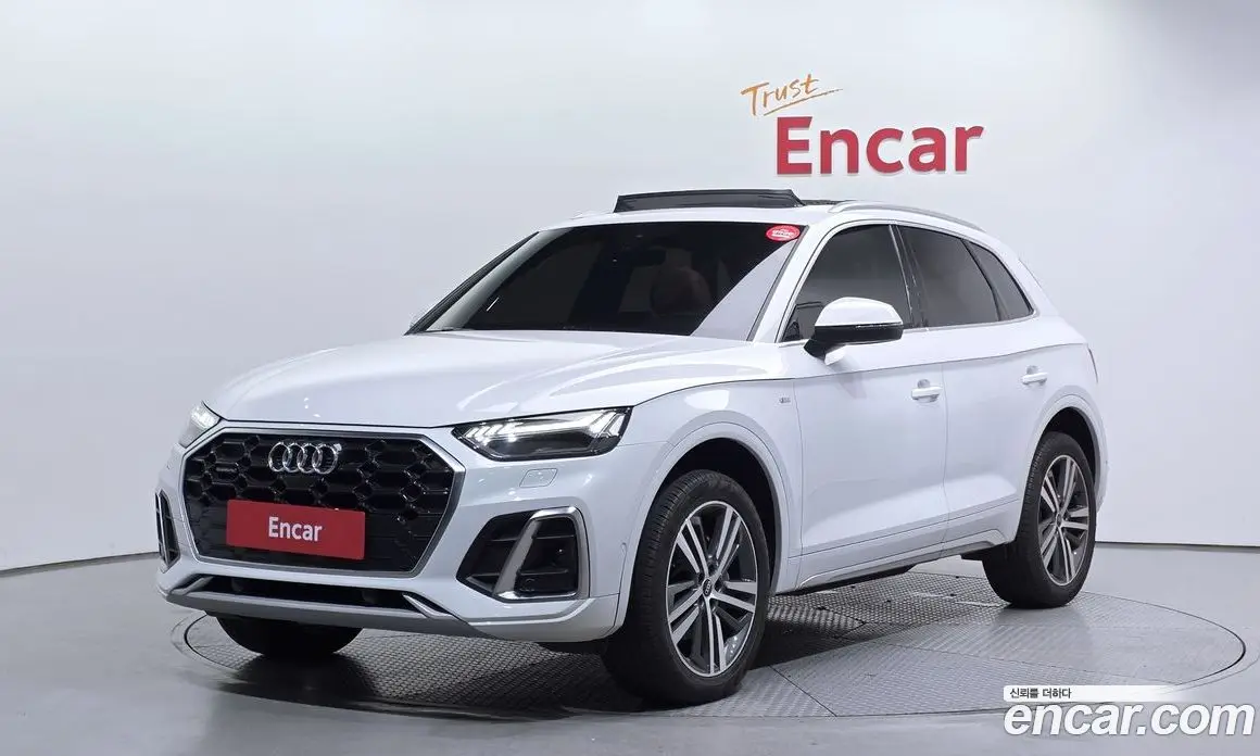 Audi Q5 2022 2.0 автомат (гидро), фото 1